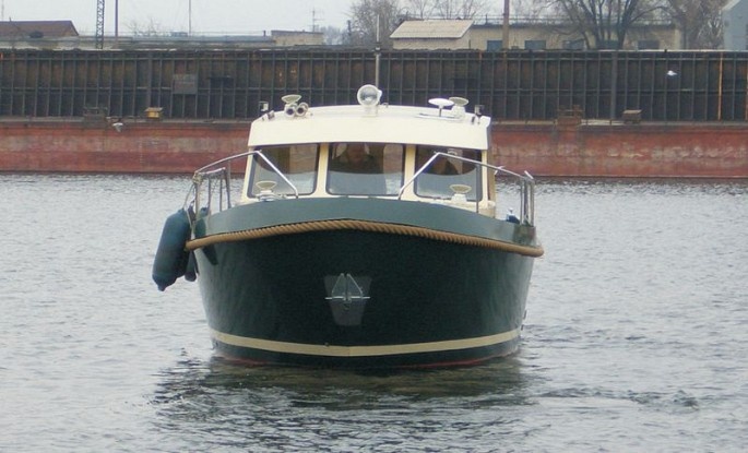 Gemond boatyard Freedom 30 ft/hull 01