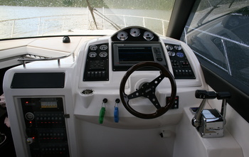 Flagship Favourite 34 (2011)