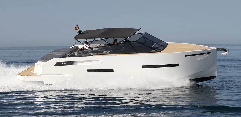 De Antonio Yachts D46 Open