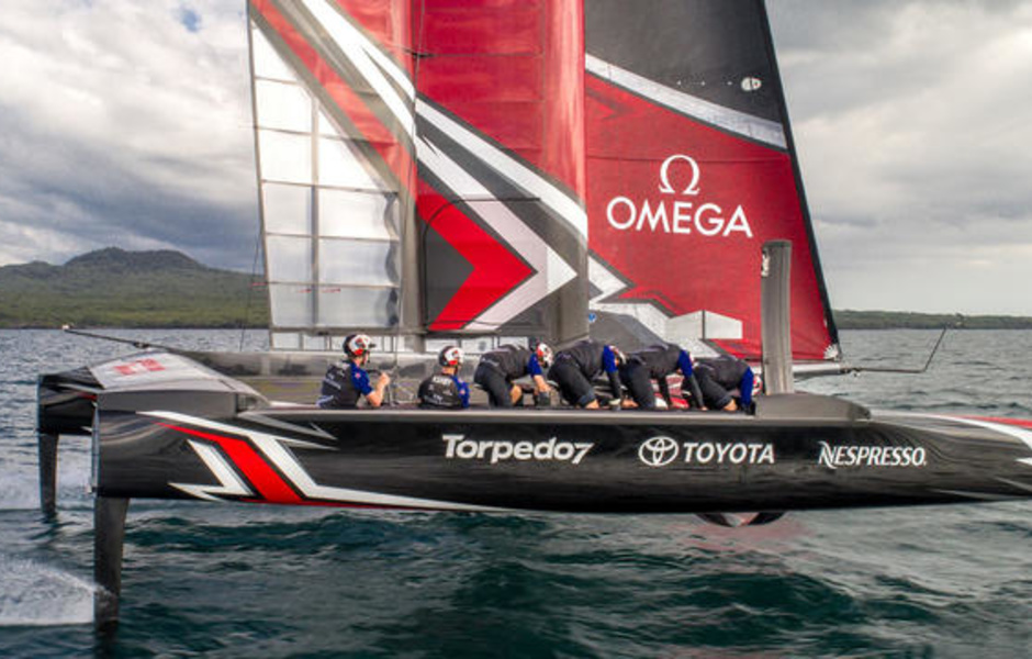Педальный привод лебедок на борту Emirates Team New Zealand