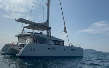 Lagoon 52 F (2014)