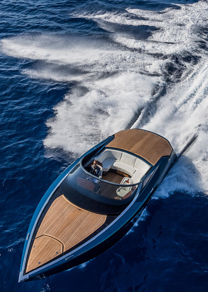 The First Aston Martin Am37 Goes To Its Owner In Miami Itboat Yacht