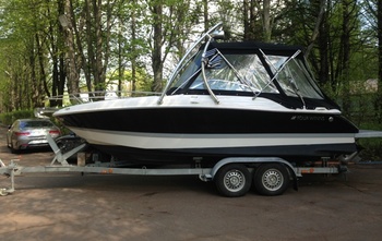 Four Winns S215
