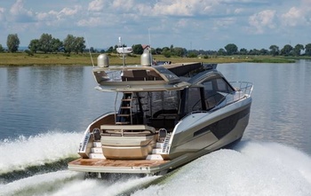 Galeon 500 Fly