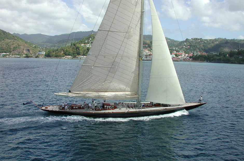 Camper & Nicholsons  Velsheda