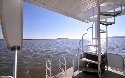 Thoroughbred Houseboats 15' х 51'