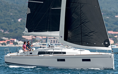 Beneteau Oceanis 38.1