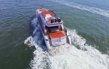 AB Yachts Silver Mama