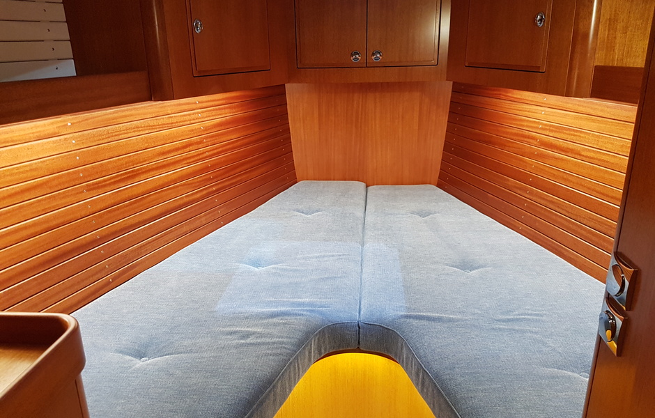 Hallberg-Rassy 44
