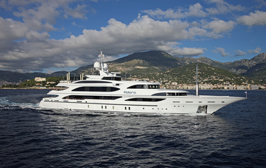 Benetti Adora