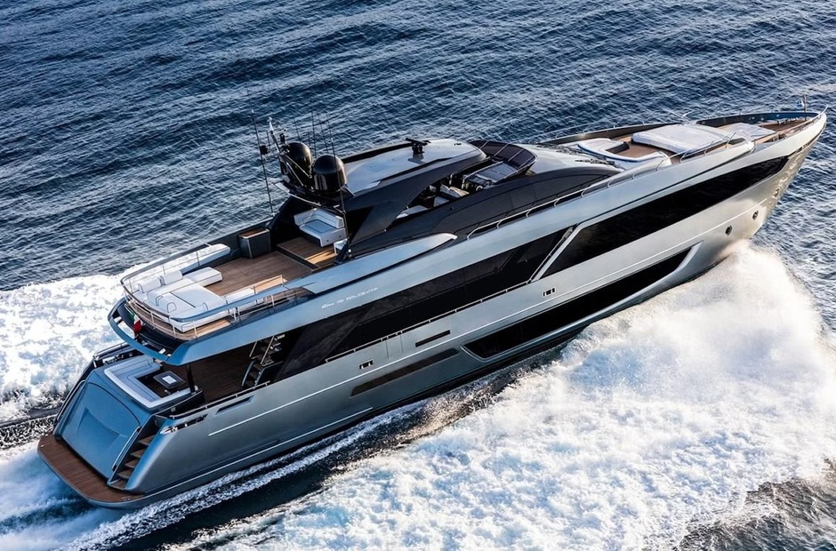 Riva Taku
