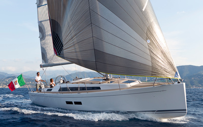 Grand Soleil 39