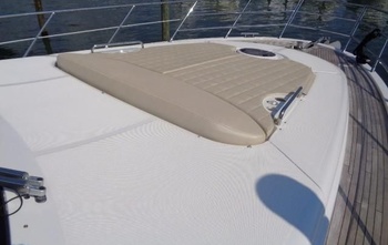 Azimut 64