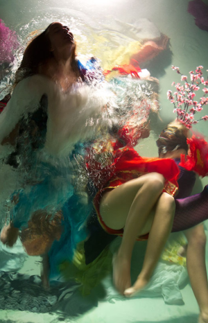 «Picturesque» water magic