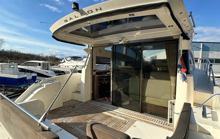 Galeon 430 HTC (2013)