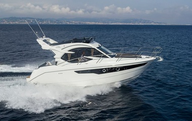 Galeon 300 Fly