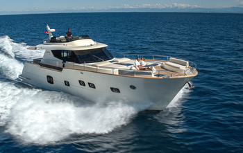 Monachus 70 Fly (2022)