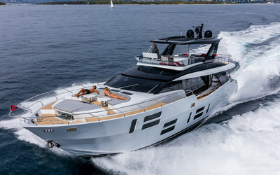 Canados  808 Maximus