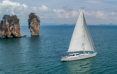 Custom Boats Silver Lining