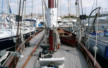 Camper & Nicholsons  Marigold