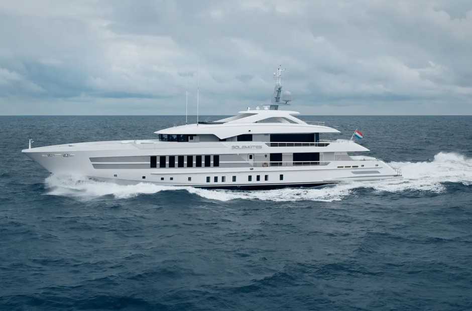Heesen Juno
