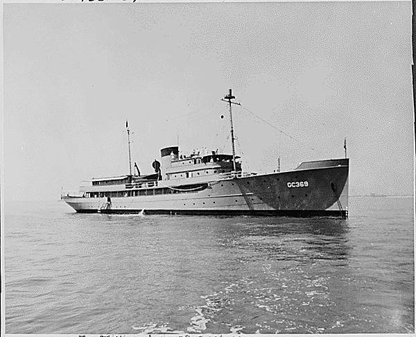 Корабль ВМС США Williamsburg на боевом дежурстве