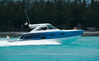 Formula 380 Super Sport Crossover