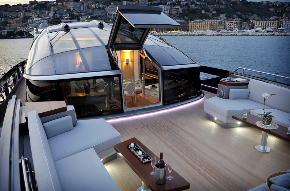 black legend yacht baia