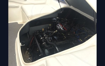 Bayliner 210 Deck Boat