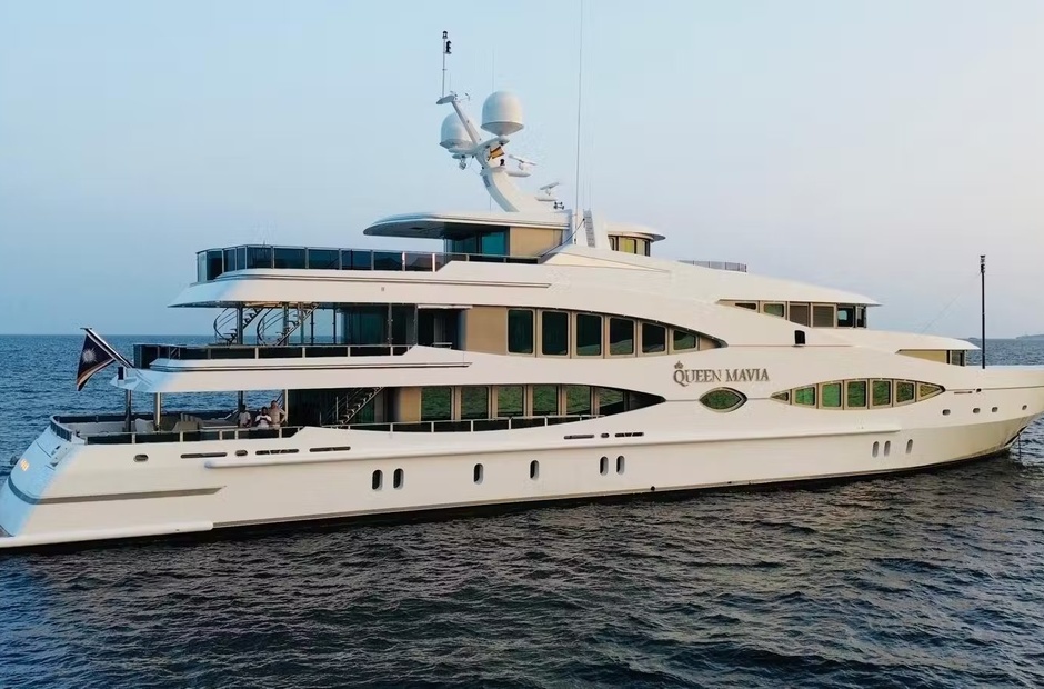 Oceanco Queen Mavia