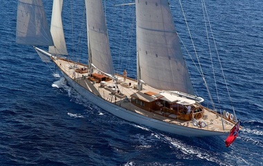 Mengi-Yay Yachts Gweilo