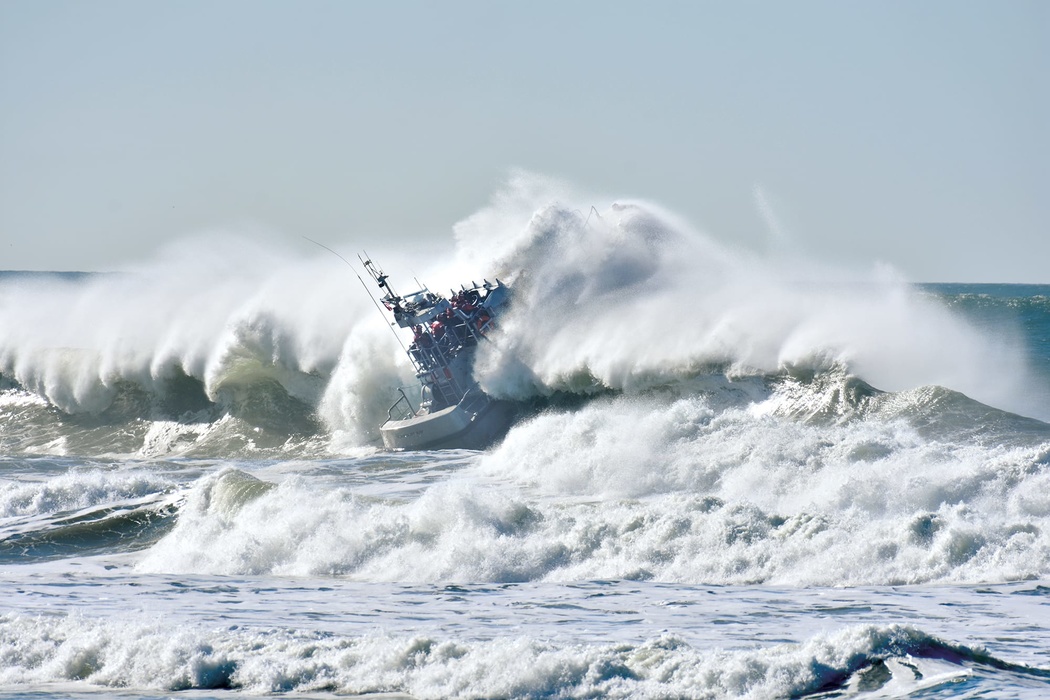 Although Dave Rogers is primarily a wildlife photographer, the Coast Guard ships fiercely fighting the waves came out in his performance truly delightful. It's breathtaking to see pictures of 47-foot boats - with at least four crew members on each - scrambling up at almost limitless angles!