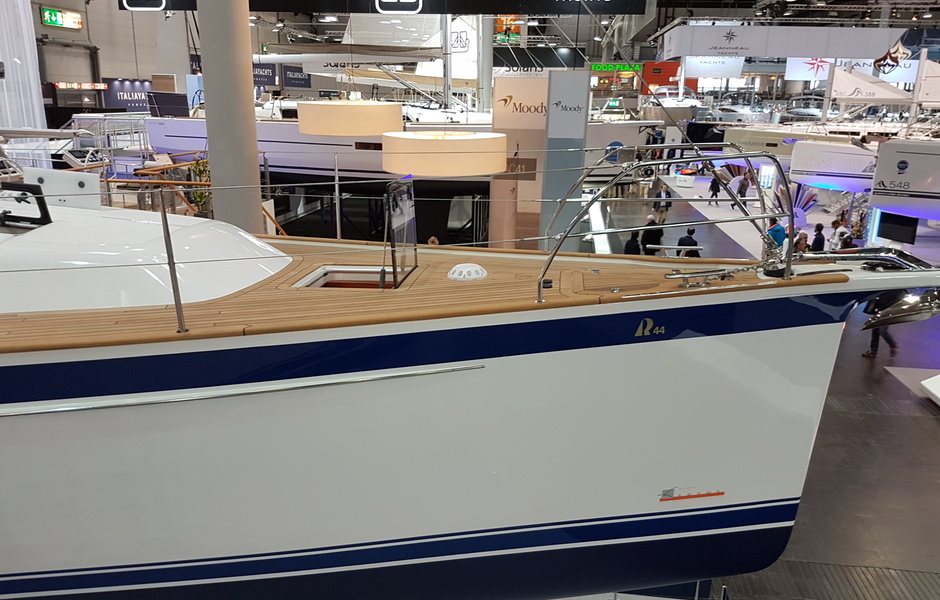 Hallberg-Rassy 44
