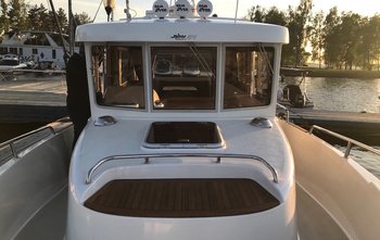 Sargo 31 Explorer Aft Door