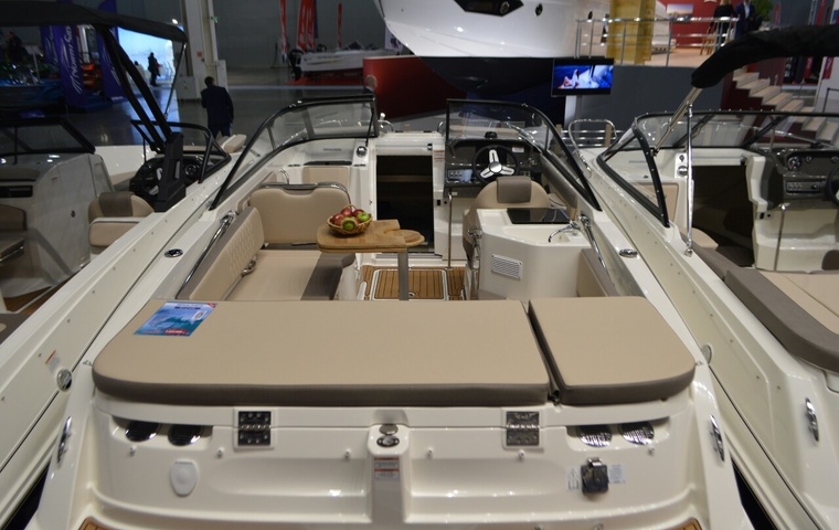Bayliner VR6 Cuddy Outboard (2021)