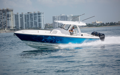 Intrepid  375 Nomad SE