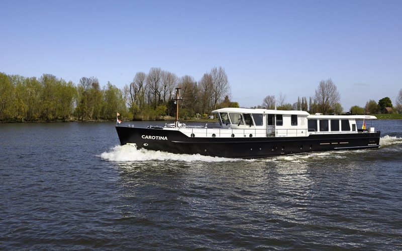 Altena Canal Cruiser