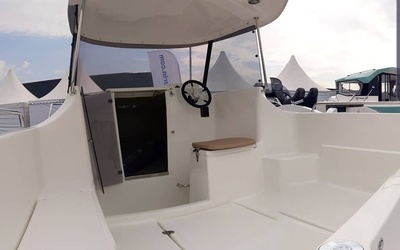 Manara 550 Pilothouse