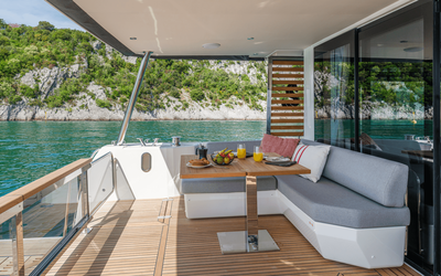 Beneteau Grand Trawler 62