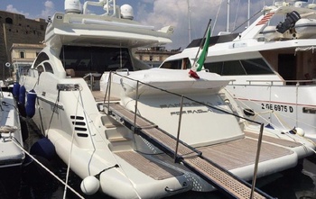Azimut 86S