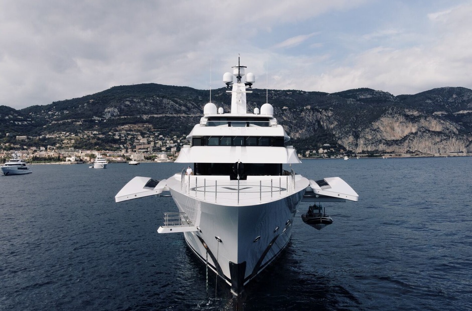 Lurssen Avantage