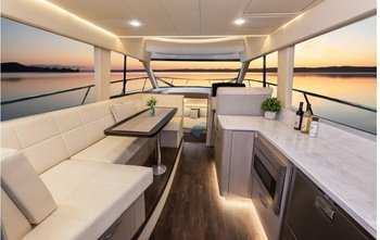 Regal 42 Fly (2021)