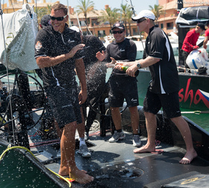 Champagne, everybody!