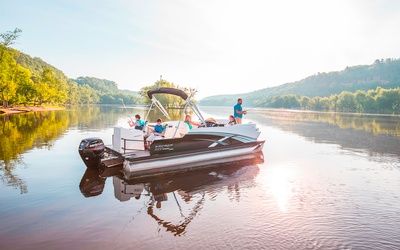 Larson 2200 Escape RT Twin Fish