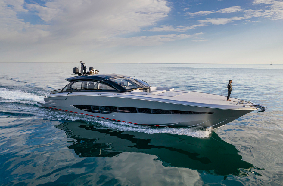 ISA Yachts Aldabra