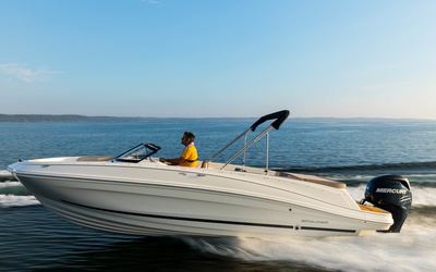 Bayliner VR6 Bowrider Outboard