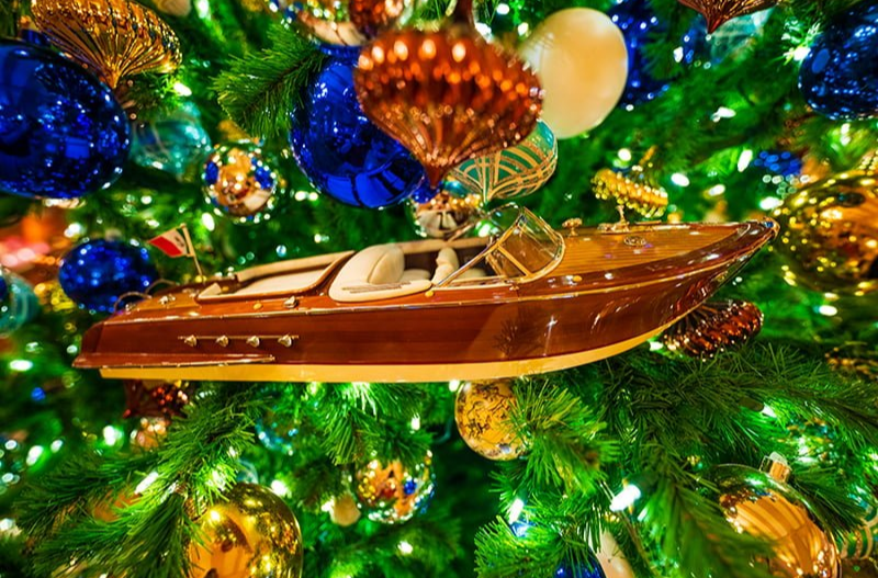 TOP 9 gifts for yachtsmen: for New Year and not only