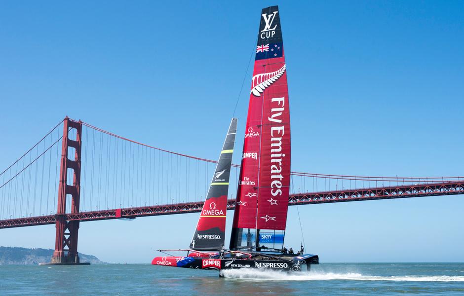 "Киви" под парусами North Sail на Кубке "Америки"