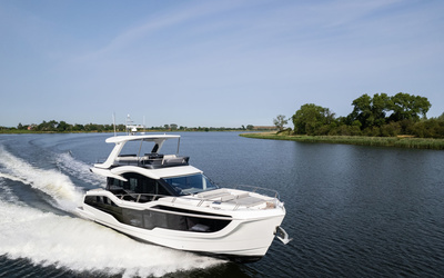 Galeon 560 Fly