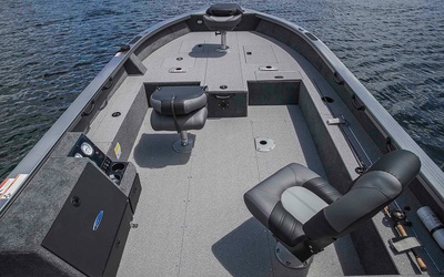 Crestliner 1750 Pro Tiller